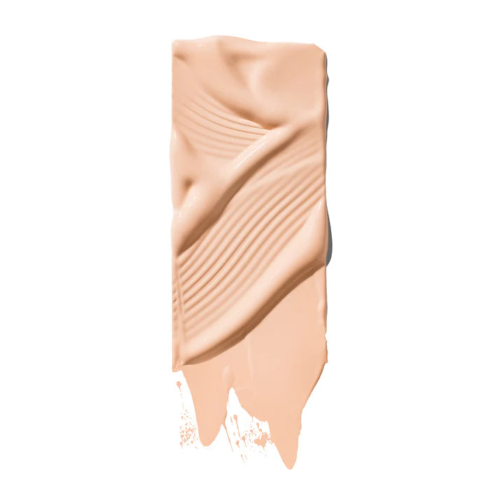 Тональный крем Triclone Skin Tech средней плотности