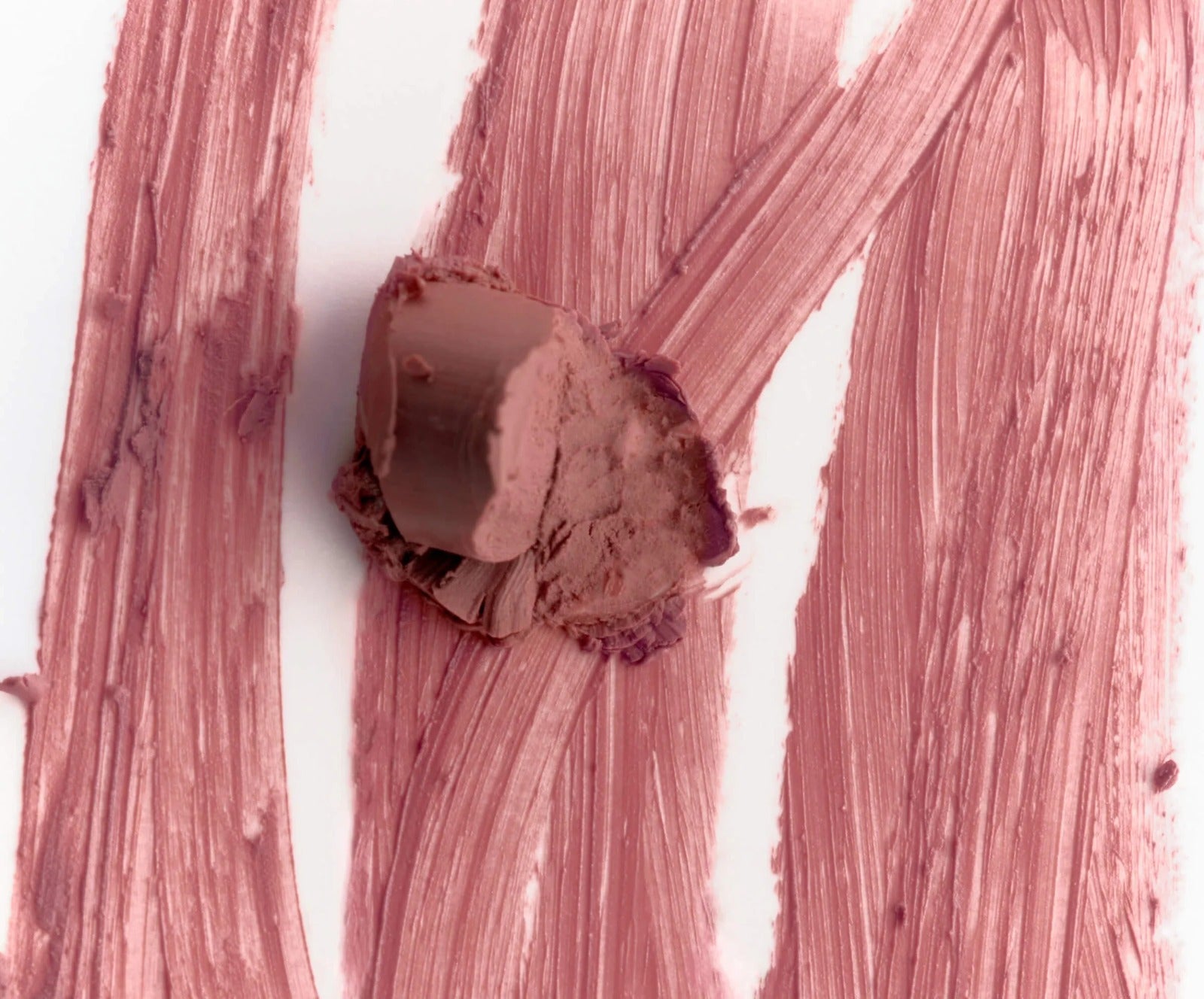 The contouring lip shape