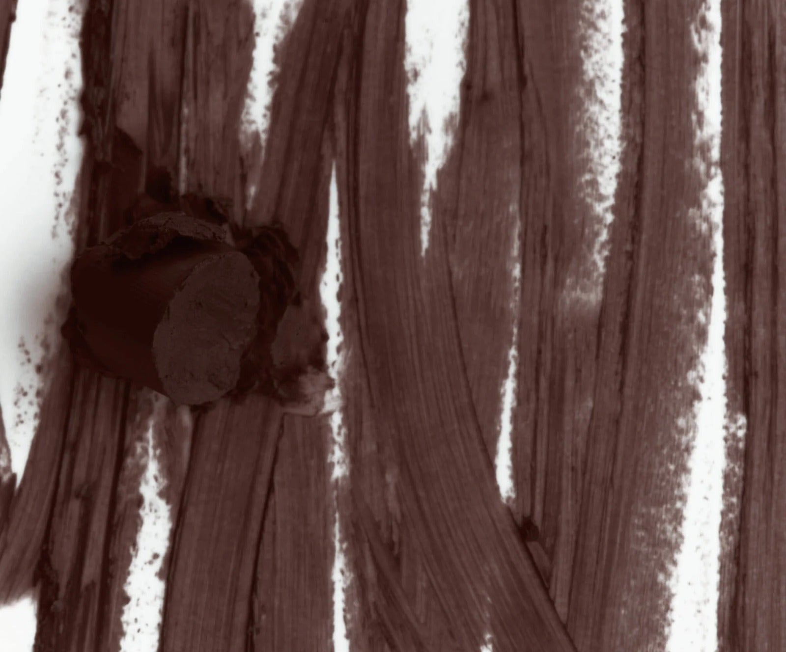 The contouring lip shape