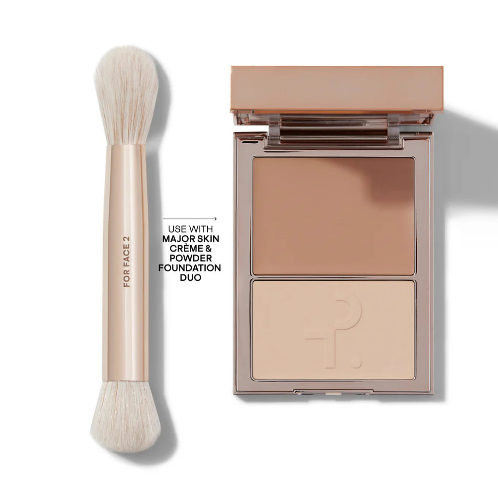Dual-Ended Complexion Brush (Face 2)