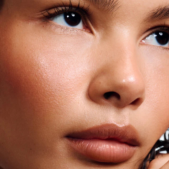 Peptide Lip Shape - The contouring lip shaper