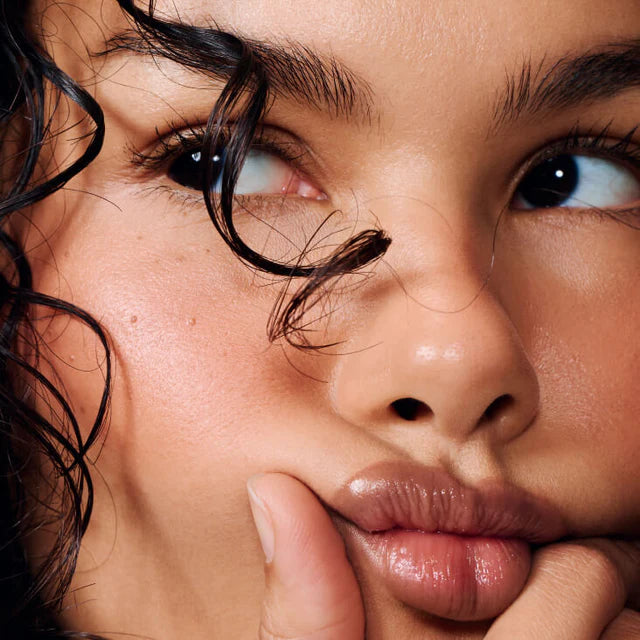 Peptide Lip Shape - The contouring lip shaper